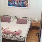 Roglic Apartment Rab Town