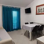 Apartment Roglic Rab Town