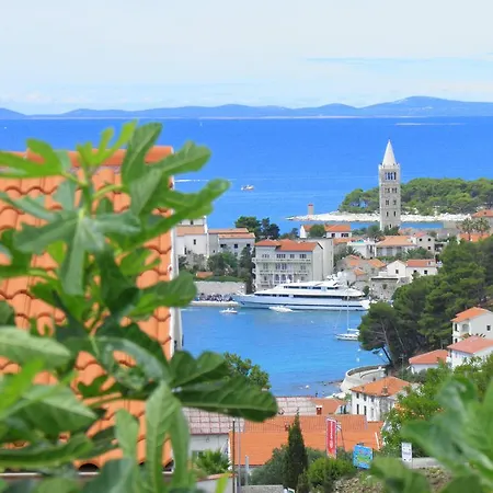 Roglic Apartment Rab Town